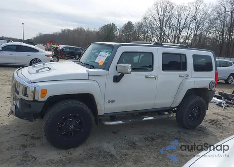 2010 Hummer H3 Suv Luxury z USA, uszkodzony, nr VIN 5GTMNJEE6A8120930